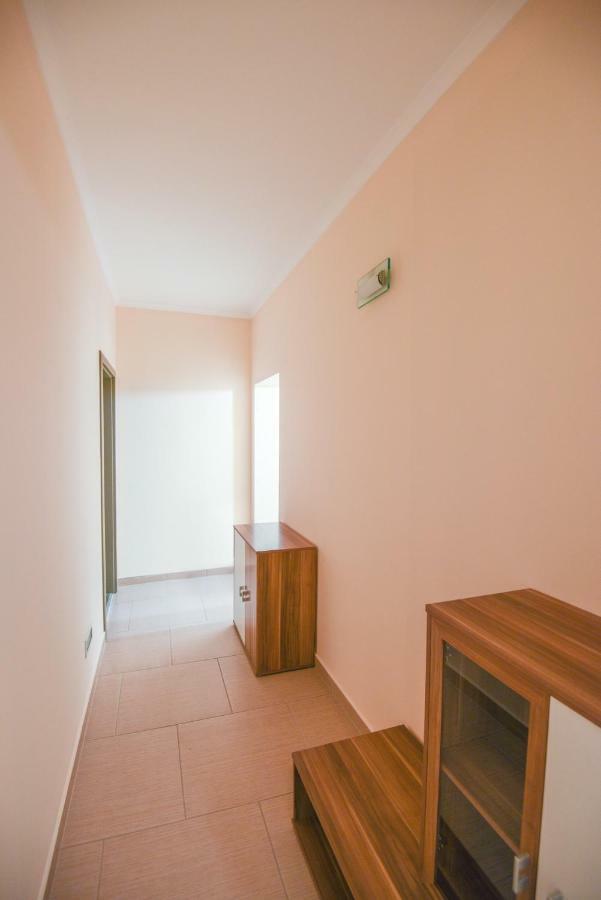 Apartment Rozsa Voelgy *