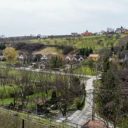 Rozsa Voelgy Apartman Еґер Екстер'єр фото
